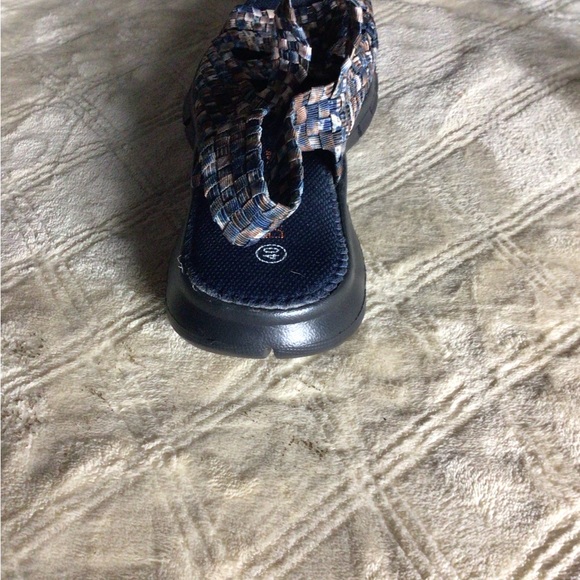 Bernie Mev Women's Cindy Flat Sandal size 40 Like New. Beach casual - Picture 4 of 6